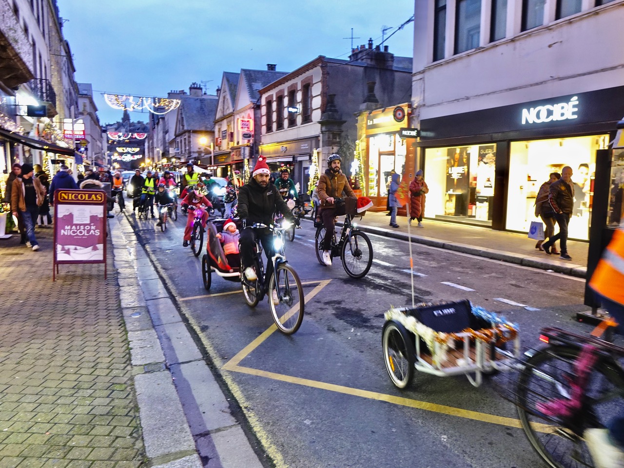 Véloparade Noël 2025 - Divers types de vélo