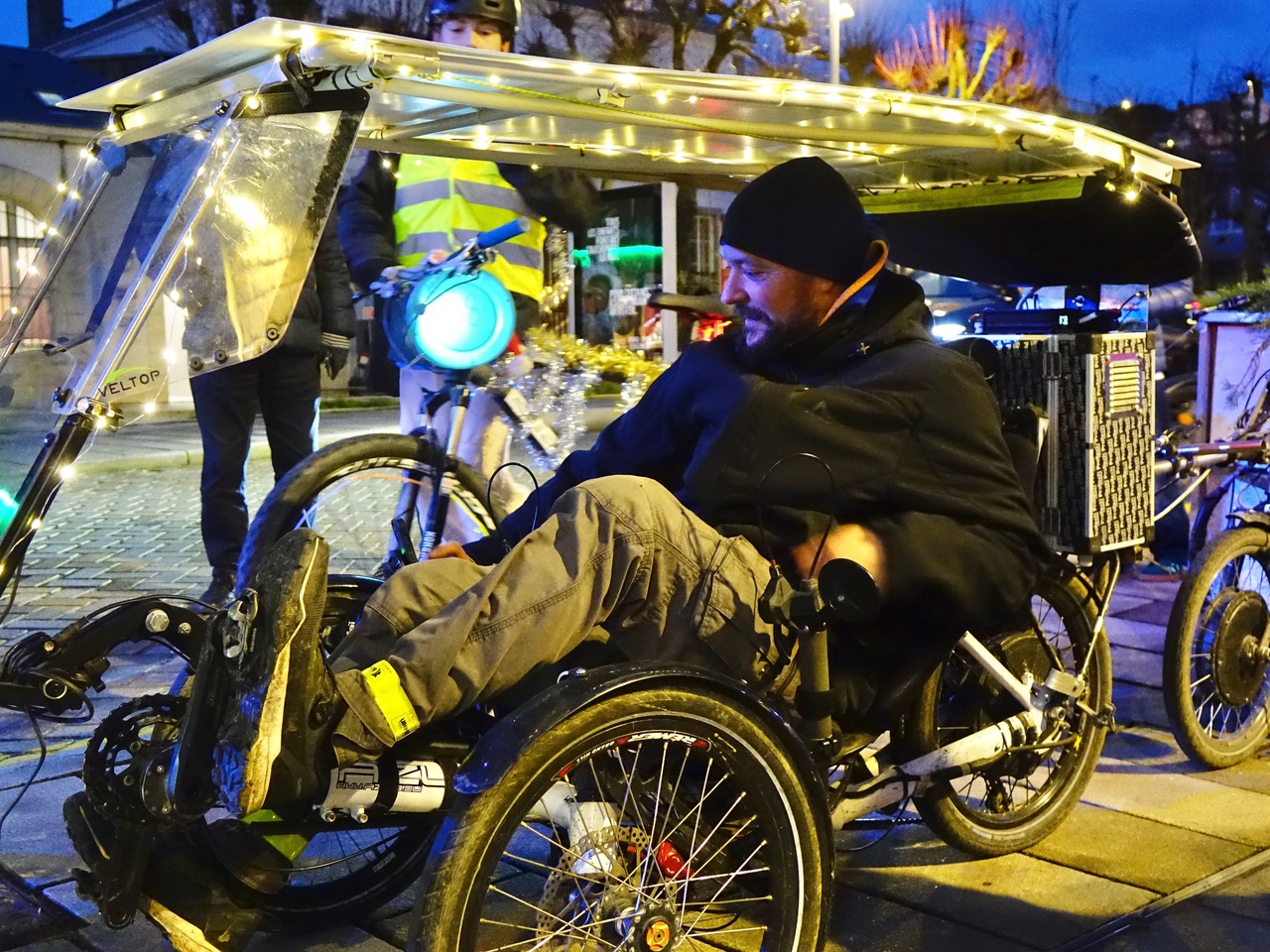 Véloparade Noël 2025 - Vélorizontal La Ferme St-Ursin