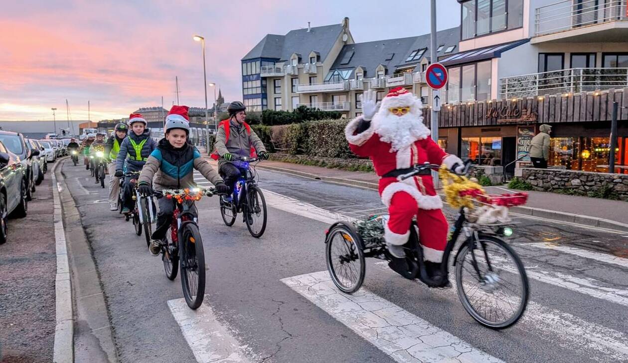 Le père Noël - Véloparade Noël 2025 - Granville